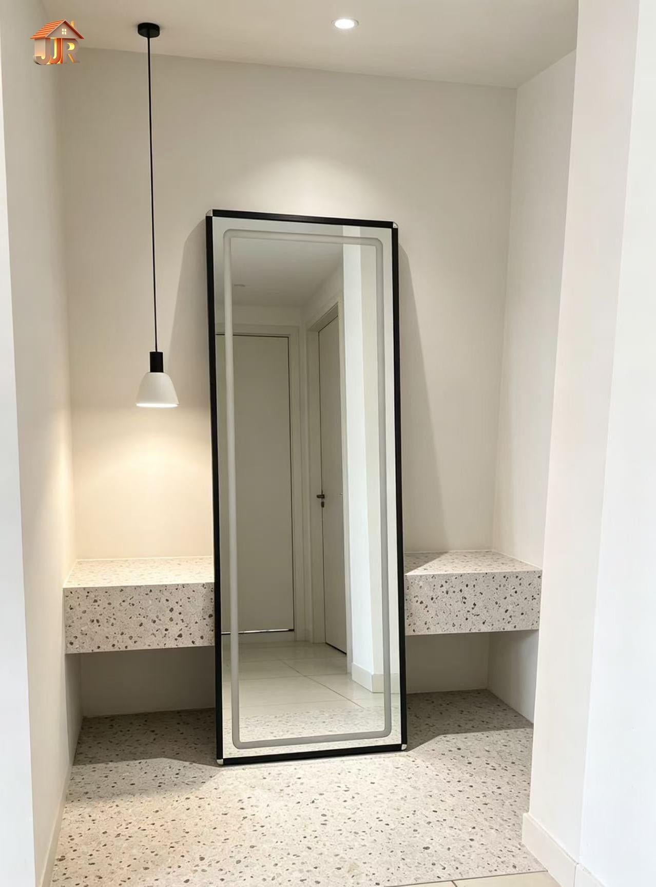 MIRROR 058